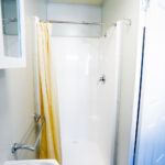 the goldminer executive ground floor cabin shower facilties